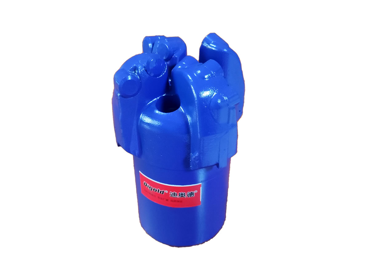 94四翼弧角无心钻头